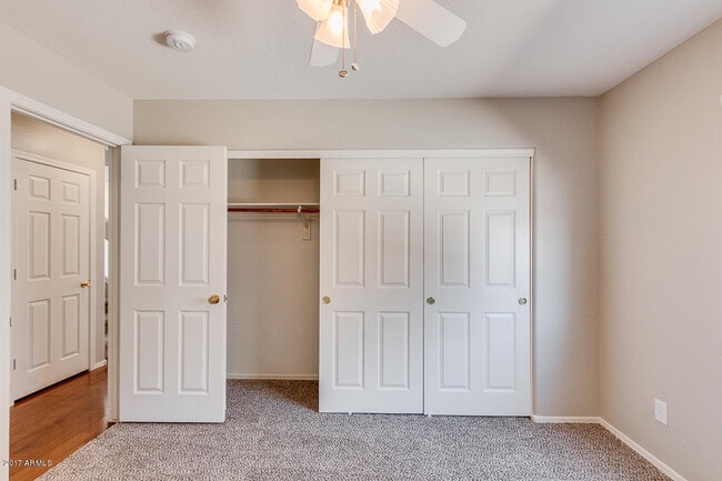 Building Photo - 4BR 3 FULL BATHROOMS W/ HUGE LOFT AND LARGE MASTER