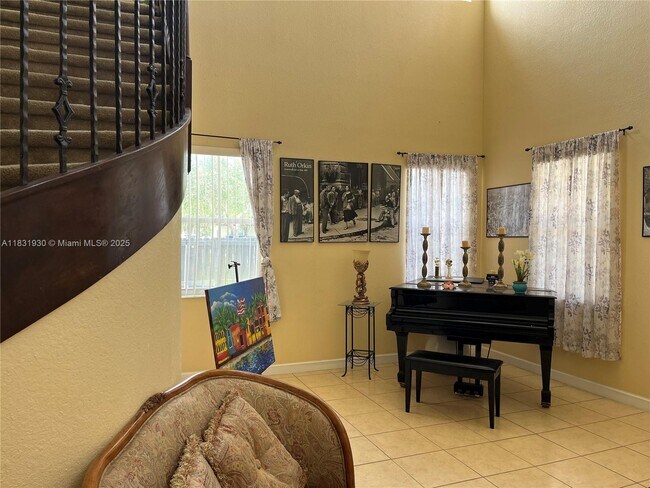 Building Photo - 9140 SW 153rd Ave