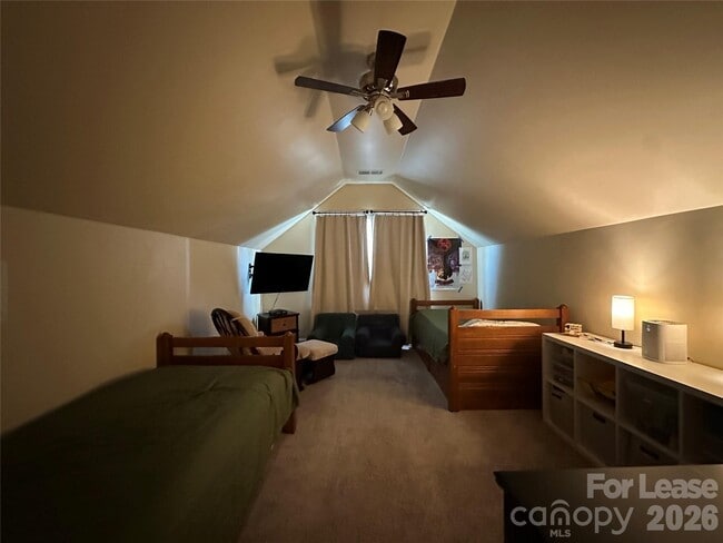 Building Photo - 819 Stargard Ct