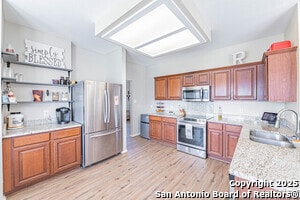 Building Photo - 132 Las Palomas Dr