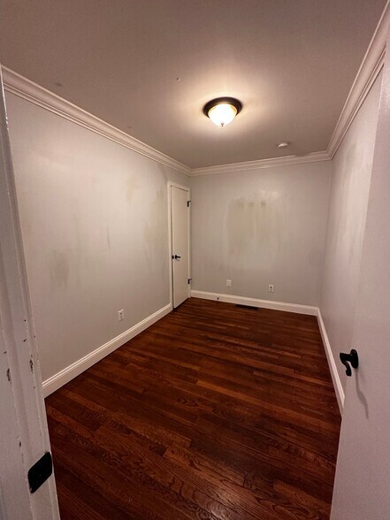 Building Photo - 1712 Henry Rd
