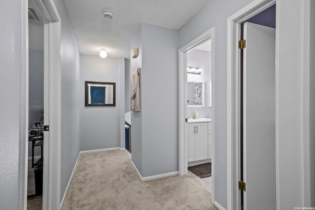 Building Photo - 9322 Charleston Ln