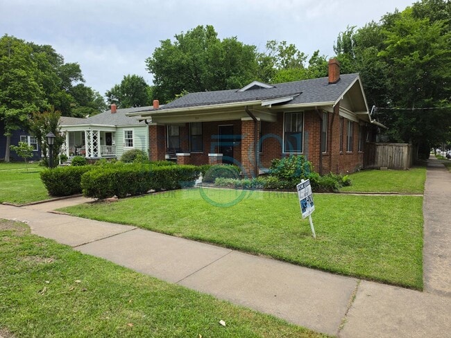 Building Photo - Charming 3BR Home in the Heart of Historic Argenta