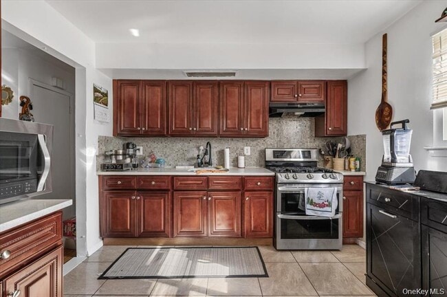 Building Photo - 22 Hudson Pl