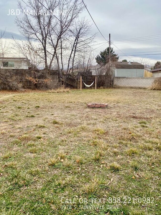 Building Photo - Beautiful Detached Single Family Home in t...