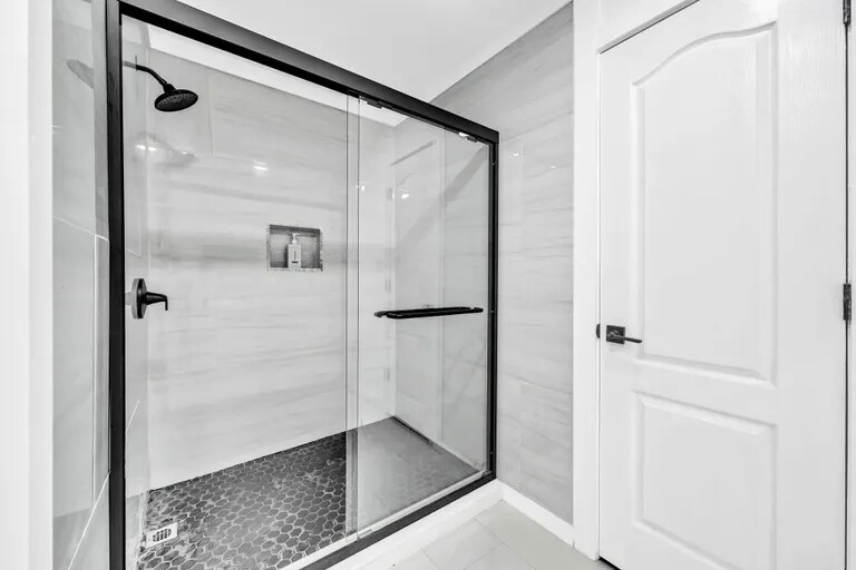 Building Photo - 1207 Quail Wood Dr