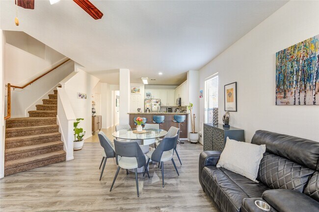 Building Photo - 25210 Hazel Ranch Dr