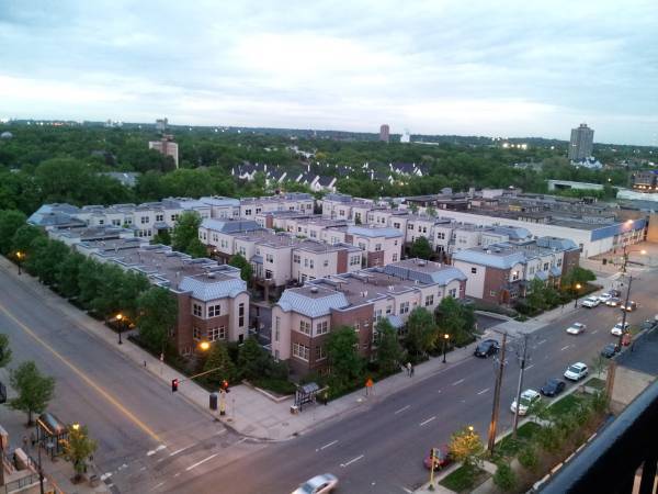 Building Photo - 20 2nd St NE