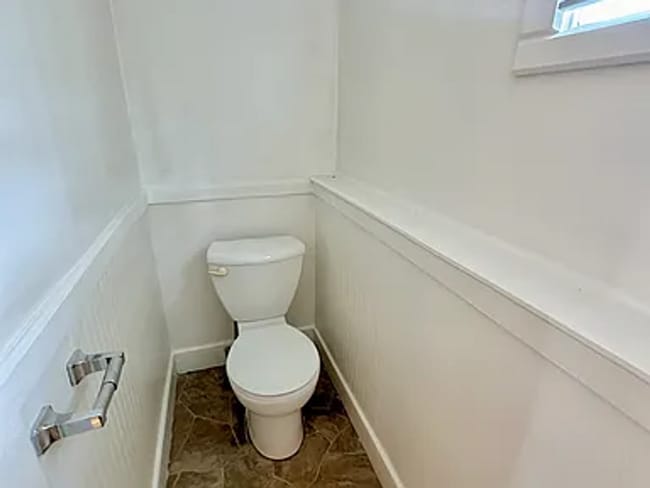 Building Photo - 5617 N 69th St