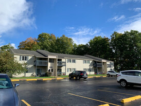 Building Photo - SPRING HARBOR APARTMENTS