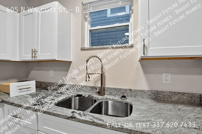 Building Photo - 405 N Walcott St