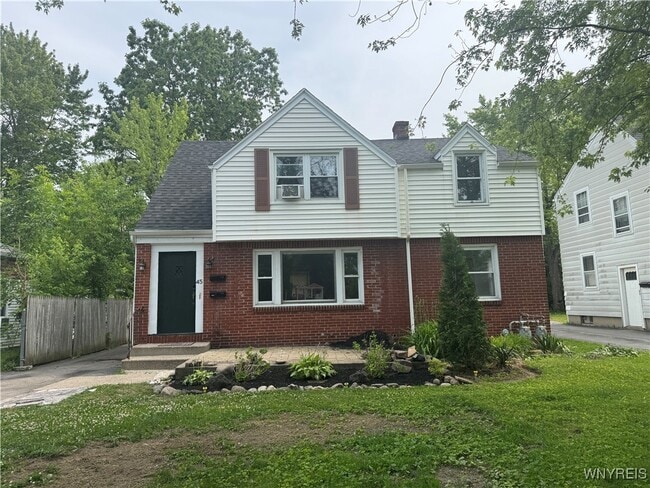 Primary Photo - 45 Argyle Ave