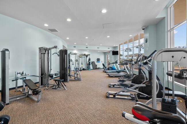 Building Photo - 700 E Ocean Blvd