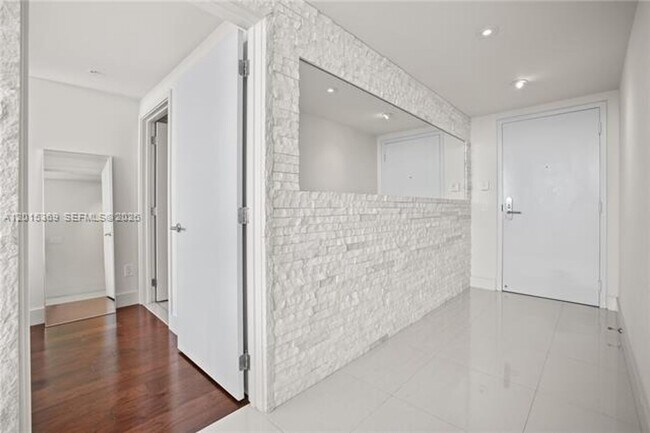 Building Photo - 6899 Collins Ave
