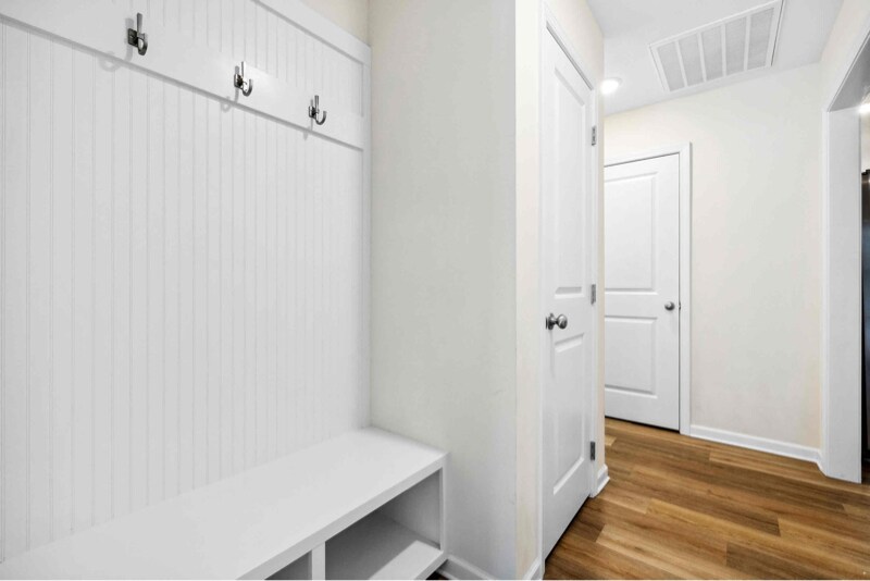 Building Photo - 5009 Spring Creek Rd