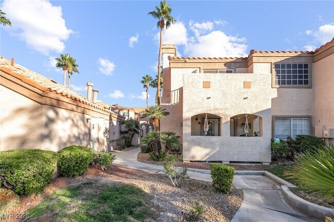 Primary Photo - 1851 Hillpointe Rd