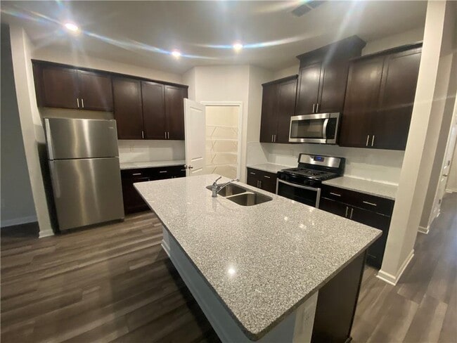 Building Photo - 5836 Hackberry Ln