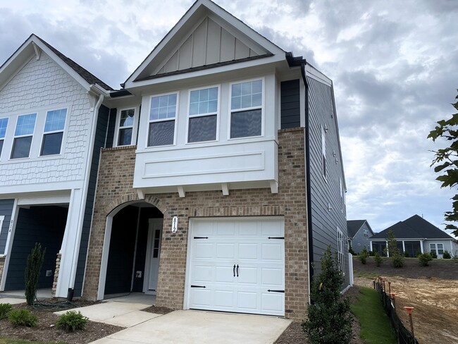 Building Photo - 812 Kensley Grv Ln