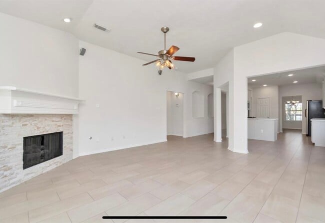 Building Photo - 20911 Sage Laurel Ln