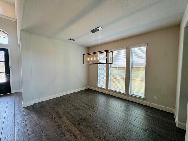 Building Photo - 26510 Star Blossom Ln