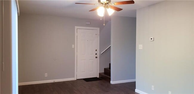 Building Photo - 2208 Mission Hill Dr