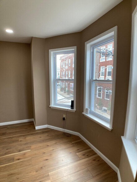 Building Photo - 5166 Funston St