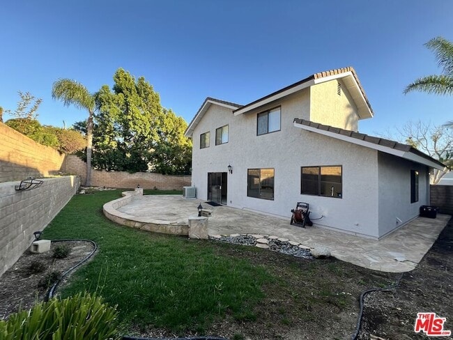 Building Photo - 5241 W Goldenwood Dr