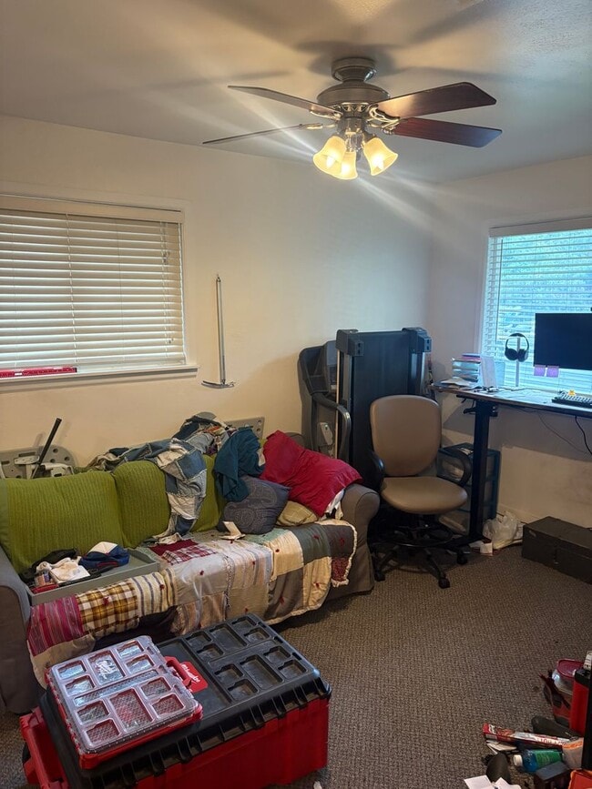 Building Photo - 3 Bed + Office 2 Bath Ranch Home with Larg...