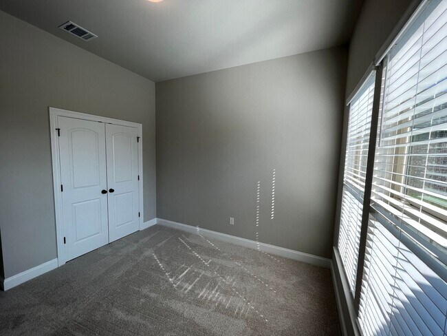 Building Photo - 4 Bedroom New Construction Home in Ascensi...