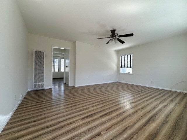 Living room - 11216 Tiara St