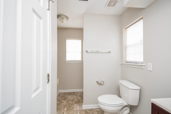 Building Photo - 516 Ridge Trail Dr