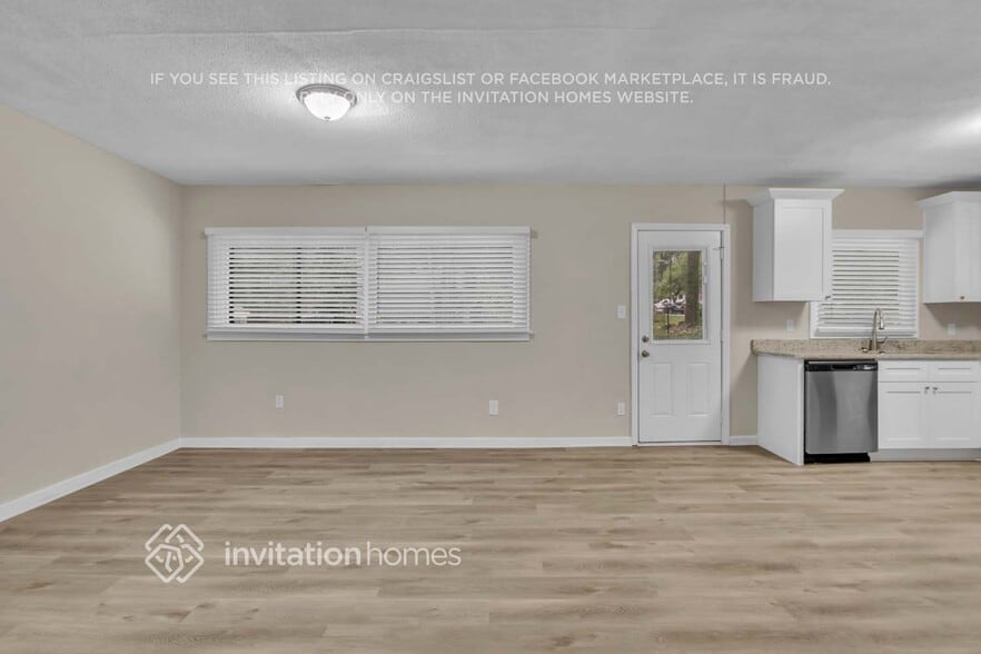 Building Photo - 2262 Dodson Dr