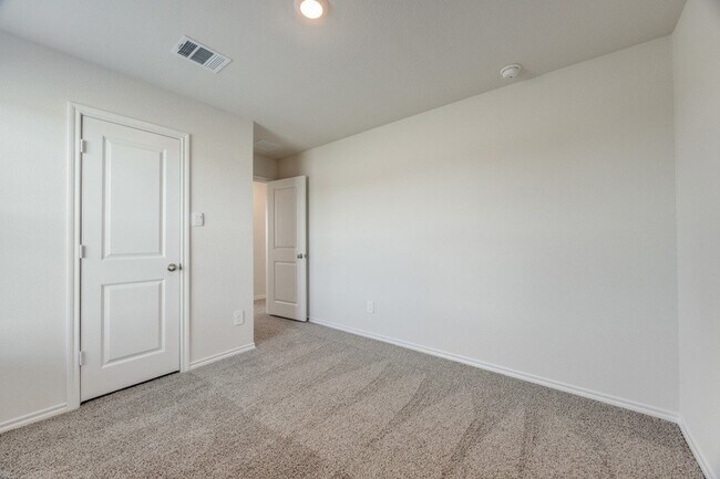 Building Photo - 3433 Marie Dr