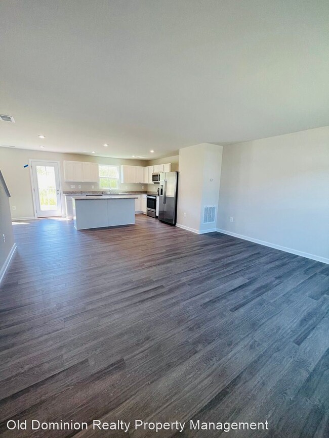 Building Photo - 4 br, 2.5 bath House - 2185 Tailor Drive