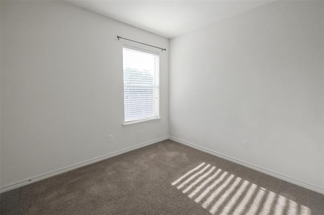 Building Photo - 1021 N Rhea Dr