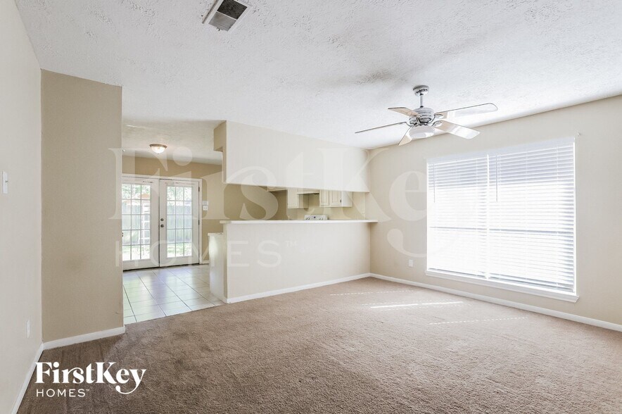 Building Photo - 2614 Forestbrook Dr