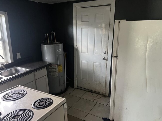 Building Photo - 507 N 6th St