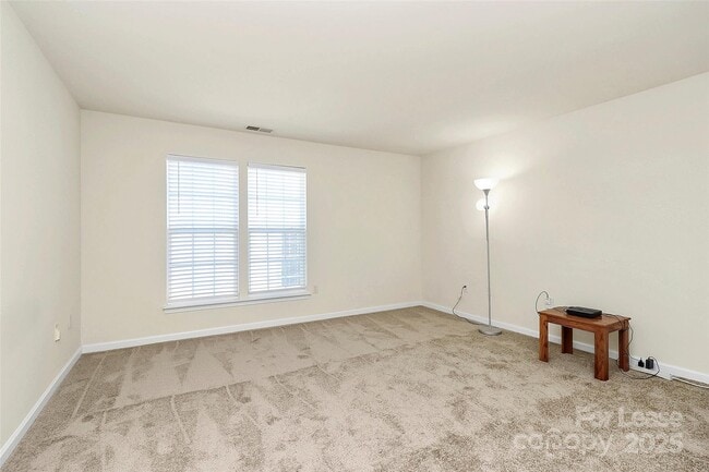 Building Photo - 10009 Barbee Dr