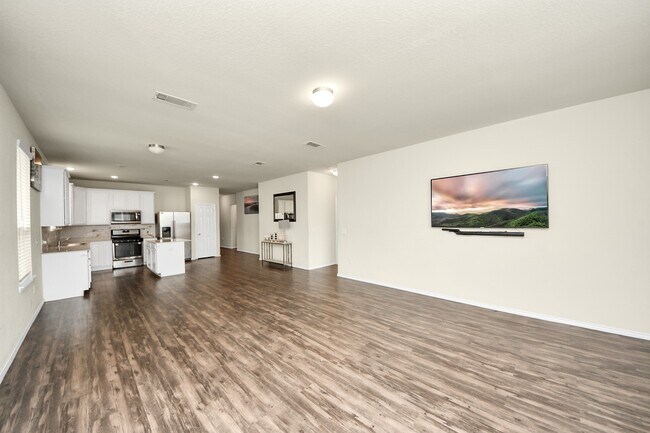 Building Photo - 25827 Kinship Ct