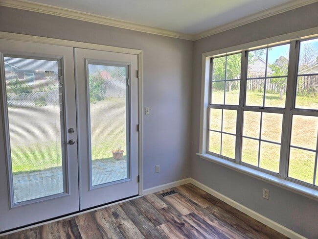 Building Photo - 4517 Crosland Dr