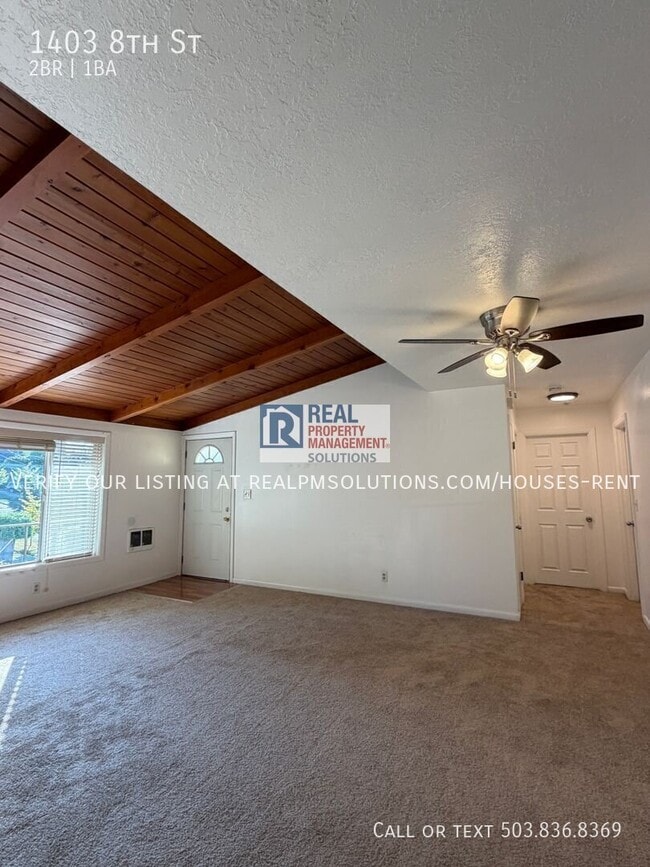Building Photo - 1403 8th St