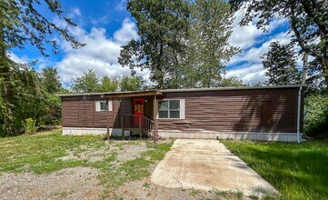Building Photo - 8798 Holmquist Rd SE