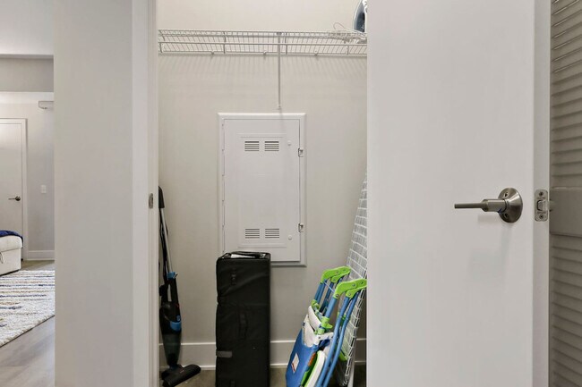 Building Photo - 28294 Ferry Rd