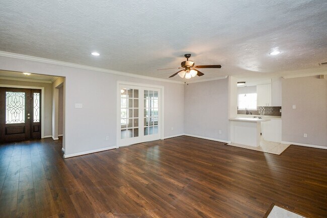 Building Photo - 11610 Cypresswood Dr