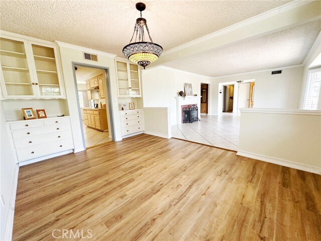 Building Photo - 1149 S Rimsdale Dr