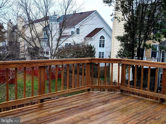 Building Photo - 46838 Graham Cove Square