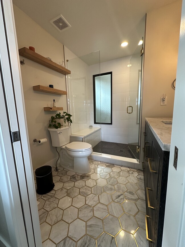 Building Photo - 1452 Xavier St