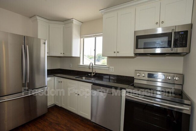 Building Photo - 9327 Woodlea Ct