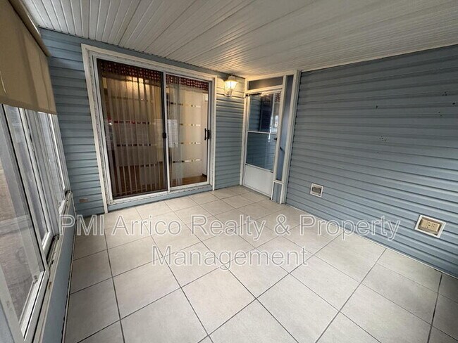 Building Photo - 616 Klickety Klak Ln