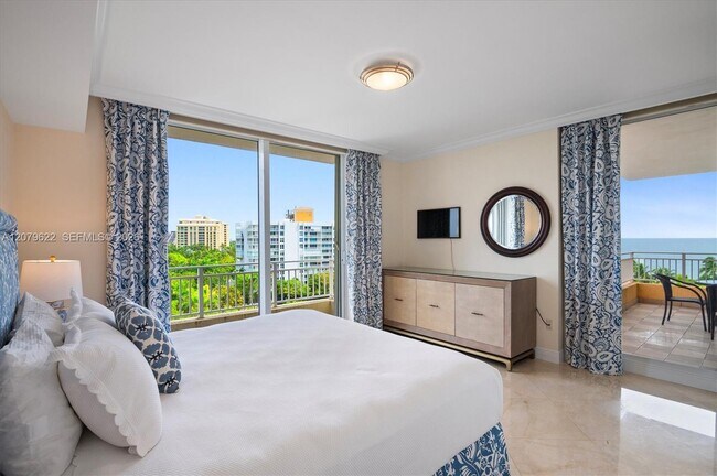 Building Photo - 791 Crandon Blvd